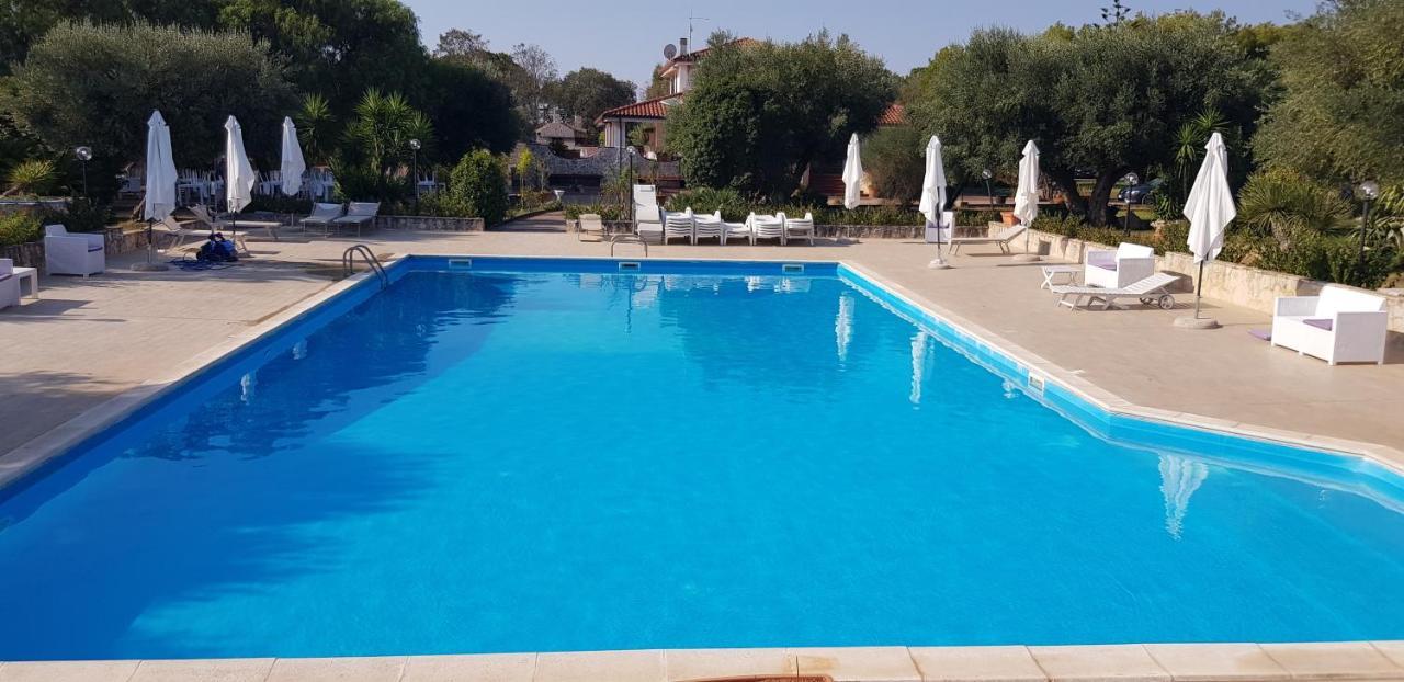 Relais D 'Itria Bed & Breakfast Grottaglie Exterior photo